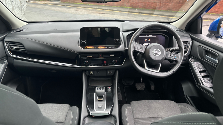 Nissan Qashqai 1.3 DiG-T MH 158 Premiere Edition 5dr Xtronic Petrol Hatchback